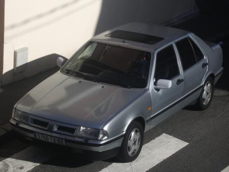 LA VOITURE DE MA TIT FEMME